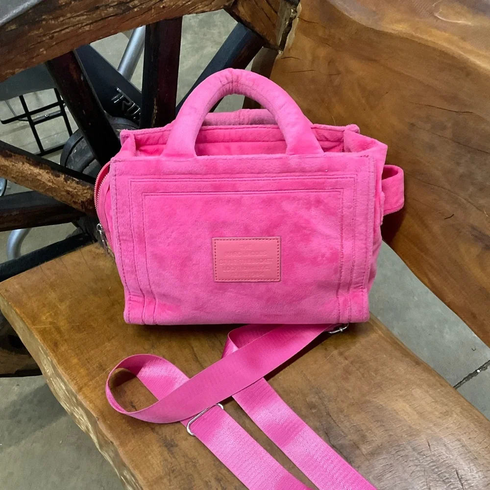 Marc Jacobs Vibrant Pink Tote Bag - Picture 6 of 16
